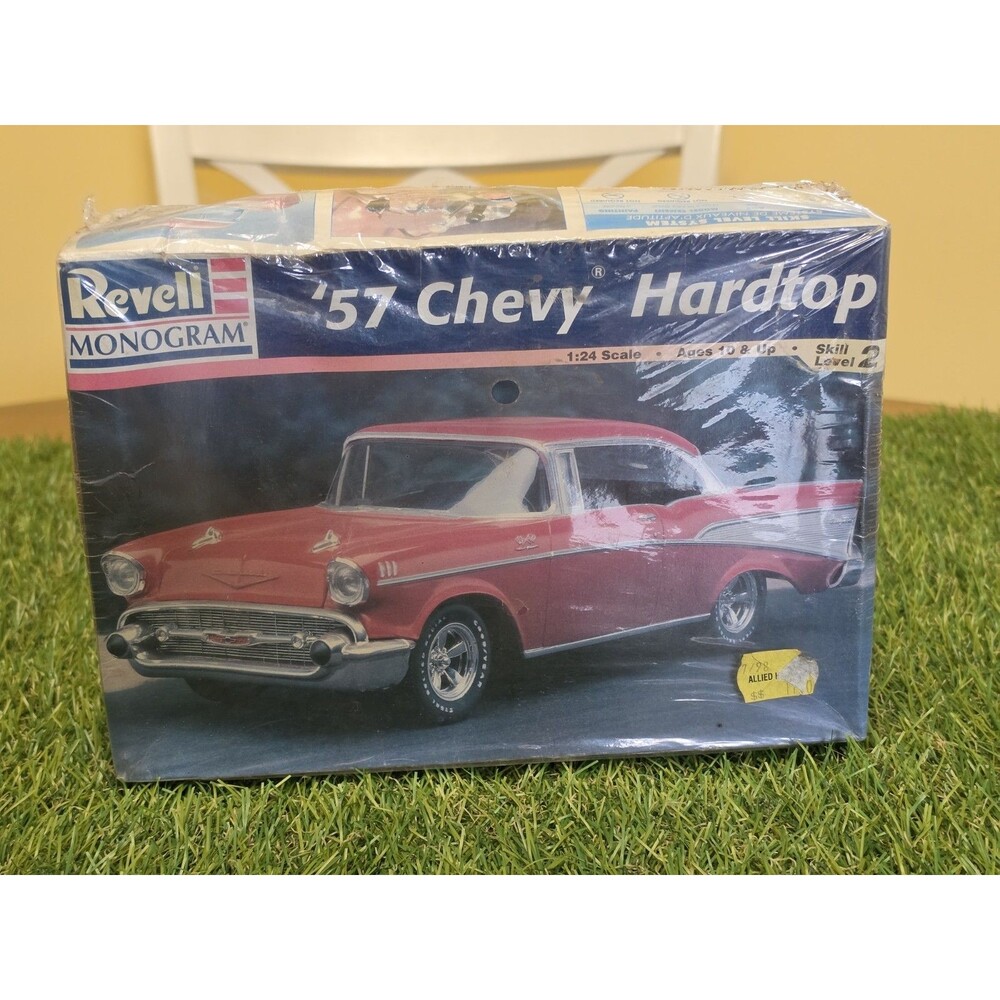 Revell Monogram '57 Chevy Hardtop Model Kit Red Car 1:24 New Sealed*Box Scrunch